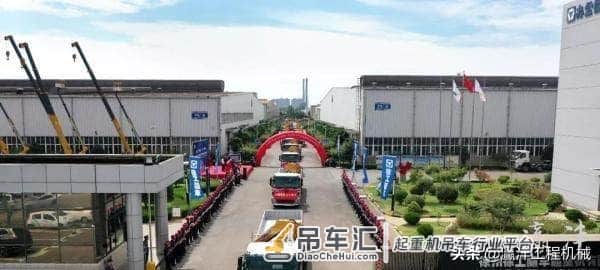 50台重器抱团出海！徐工福田一体化随车起重机进军中东