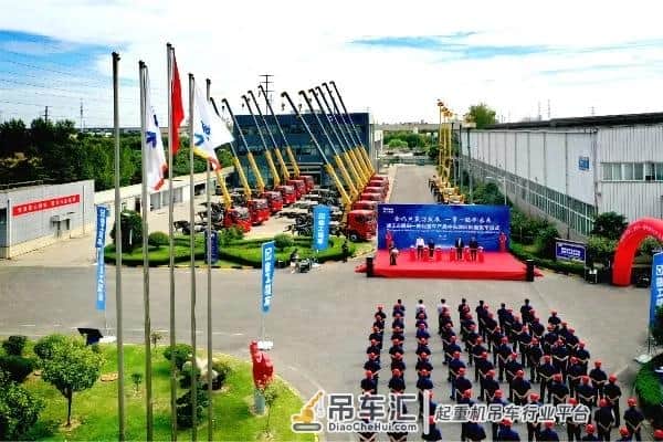 50台重器抱团出海！ 徐工、福田一体化随车起重机进军中东！
