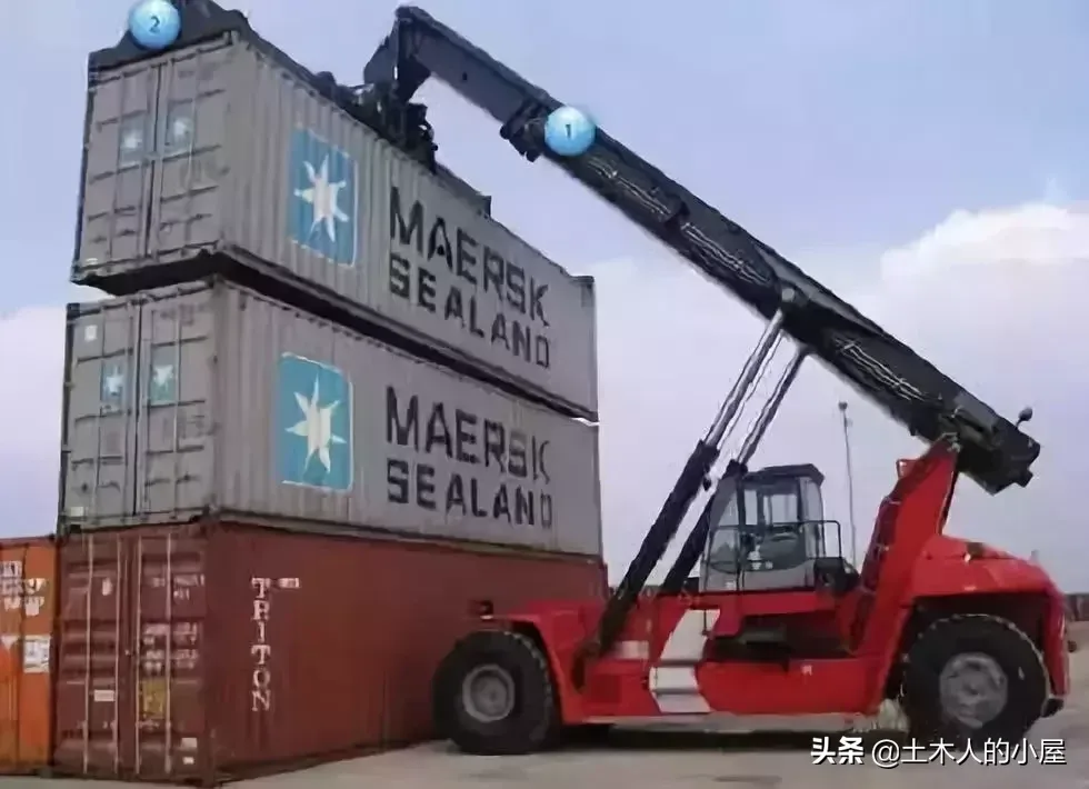 弧形大臂?如此奇葩的吊车,你见过吗?