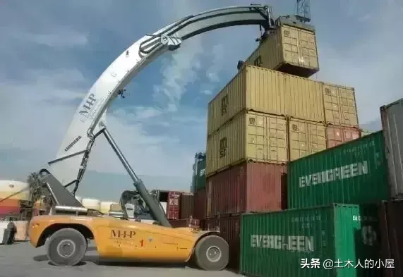 弧形大臂?如此奇葩的吊车,你见过吗?