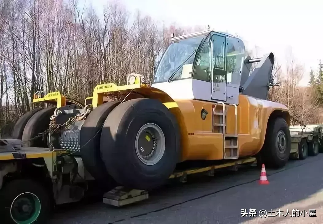 弧形大臂?如此奇葩的吊车,你见过吗?