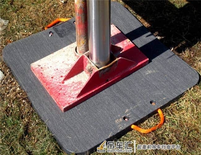 为什么起重机等工程机械要使用支腿垫板你知道吗？