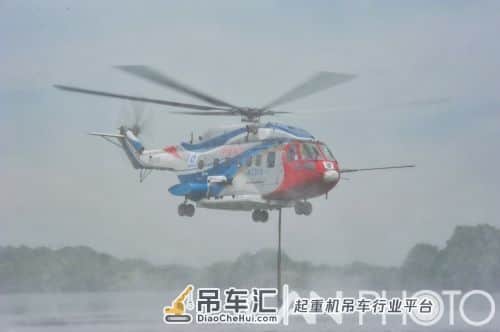 飞行消防车 空中大吊车 AC313就是这么全能!