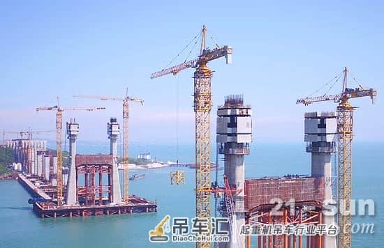 中联重科塔机深度参建世界最长公铁两用跨海大桥,获世界瞩目