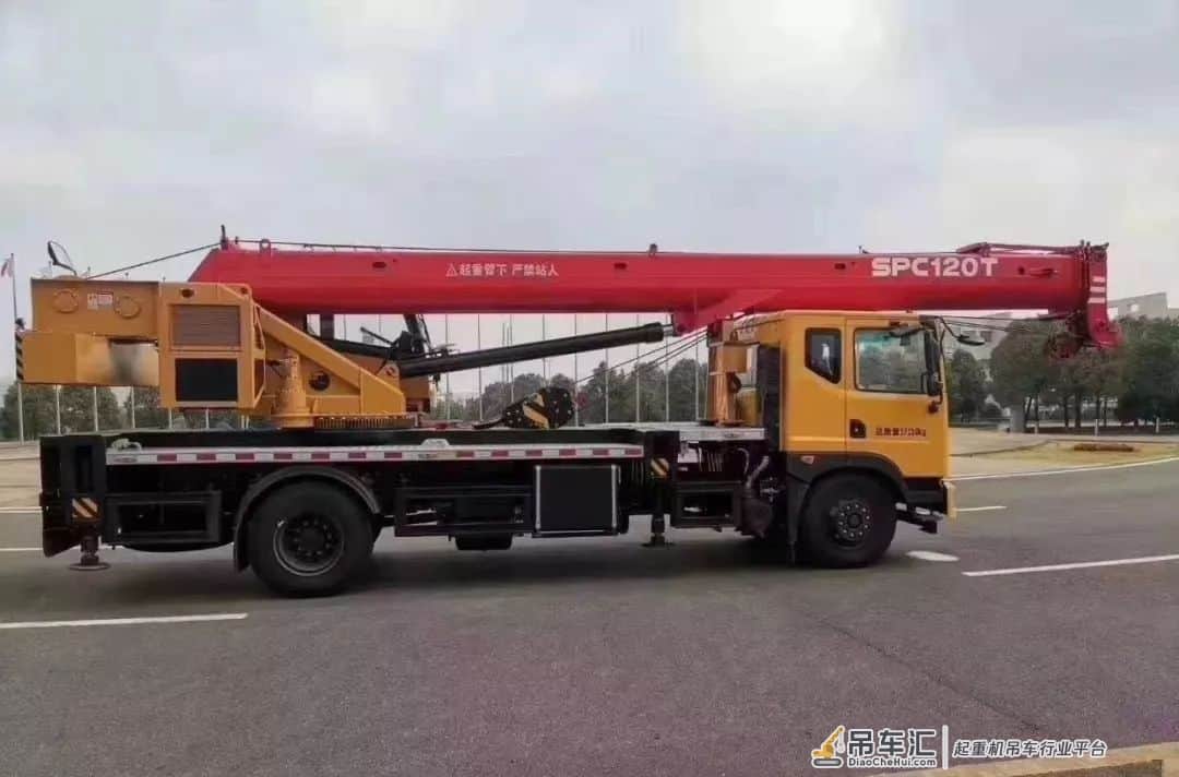 小吨位升级|三一12吨吊车,自重17.13吨,主臂31.2米,18米吊载1.4吨!