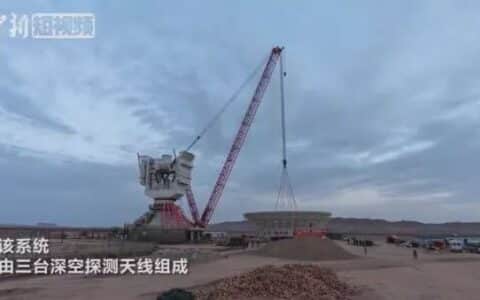 助力中国航天！三一起重机成功吊装我国首个深空探测天线