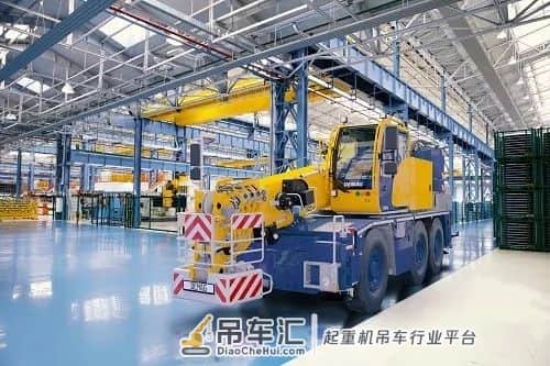 全世界最紧凑的45吨吊车,车身比徐工8吨还短1米