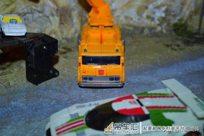 变形金刚 塞伯坦之战 地球崛起 V级 吊车 展品图 ???P2