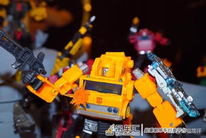 变形金刚 塞伯坦之战,地球崛起 V级 吊车 展品图 ???P1