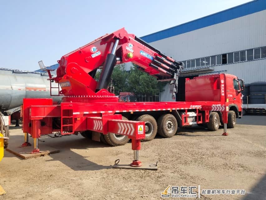 120吨折臂吊现车17年车国五