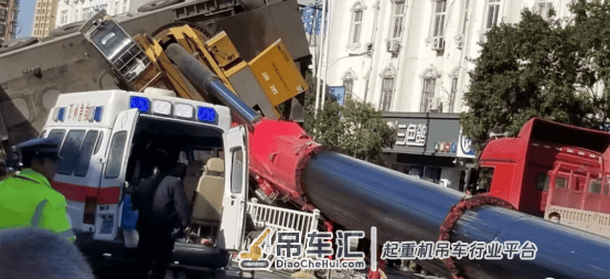 12月2日邓州市220吨吊车闹市拆电视塔折断!谁来为本次事故负责!
