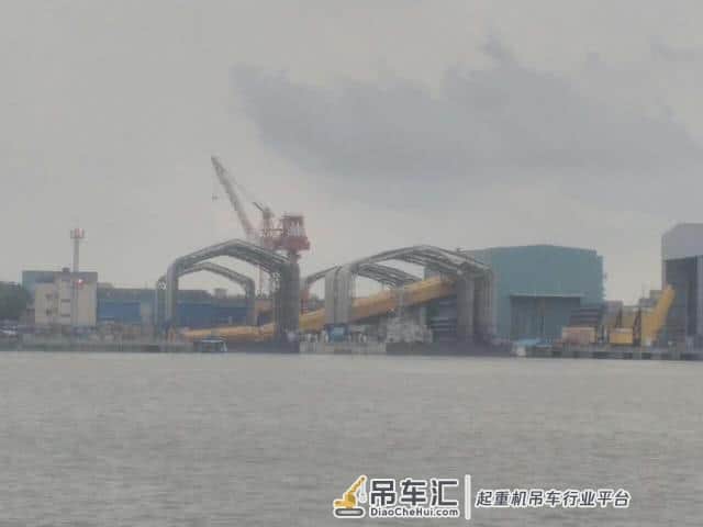 印度看不起中国龙门吊,转身买日本货造军舰,结果损失超一亿美元