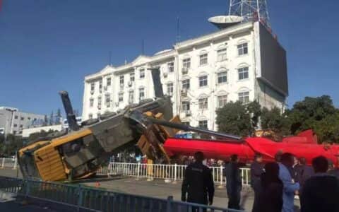 河南一作业吊车倾覆致1死2伤，这10大安全操作注意事项你必须了解
