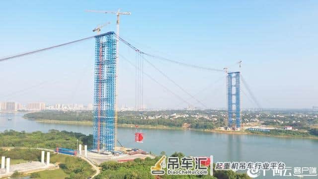 世界跨径最长的拱桥——平南三桥开始拱肋吊装