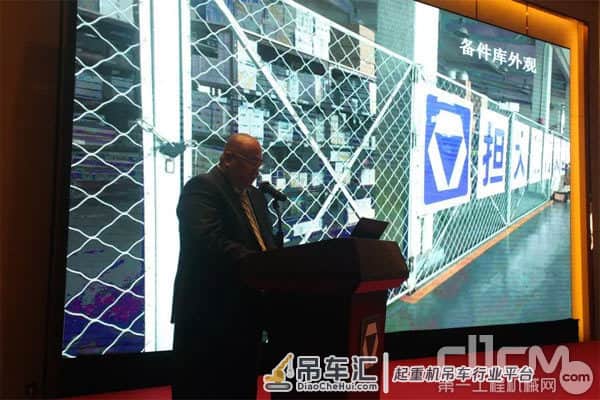 领航新利器 徐工汽车起重机京六新品发布