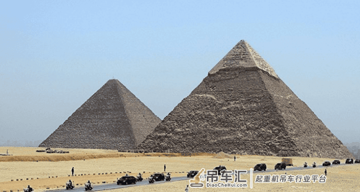 古代建筑技术,那时古人没有吊车,那些高大的建筑是怎么建成的?
