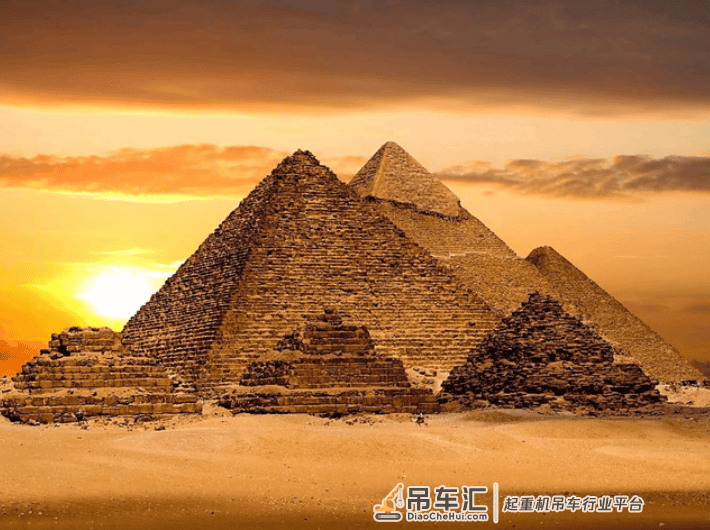 古代建筑技术,那时古人没有吊车,那些高大的建筑是怎么建成的?