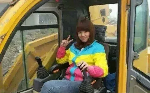 吊嫂：你出车，我在家安心养胎！我和宝宝等着你回来