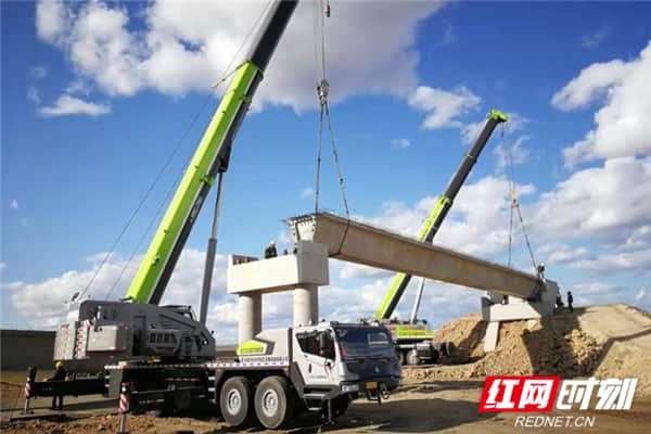 中联重科起重机助建绥满高速 性能卓越、施工高效备受赞誉