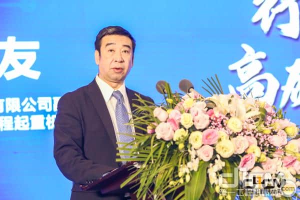 6巨头首次同台 与业界同仁共话工程起重机行业高质量发展