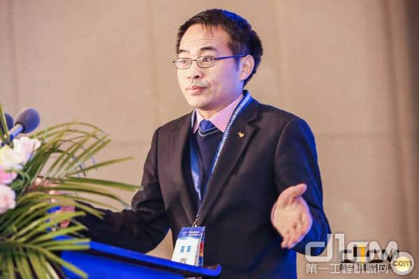 6巨头首次同台 与业界同仁共话工程起重机行业高质量发展