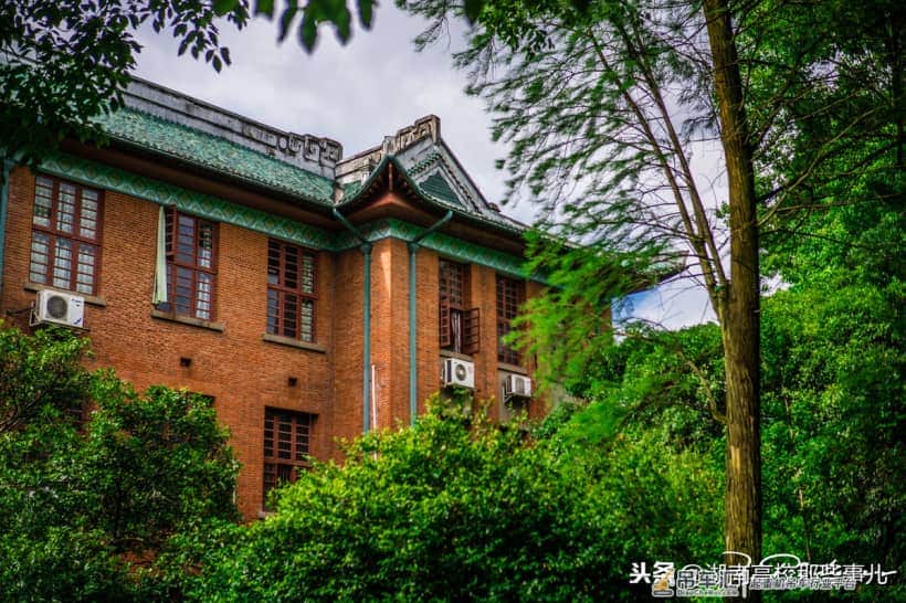 号称千年学府的湖南大学,为何成为了985高校中的吊车尾?