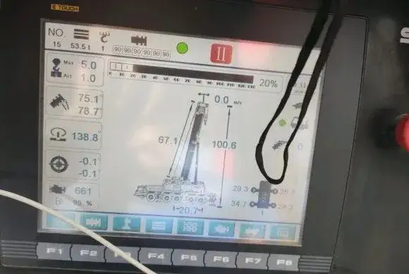 100米高空拆塔吊，两节加长臂也忍不住心慌...