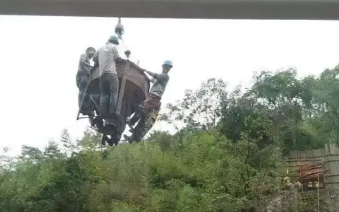 这一吊几百万，手千万别抖