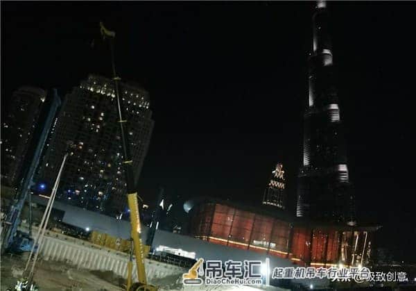 徐工QY25K-II起重机走进迪拜,与哈利法塔交相辉映