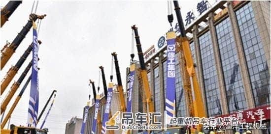 2019年徐工轰动行业的起重机年度大事件