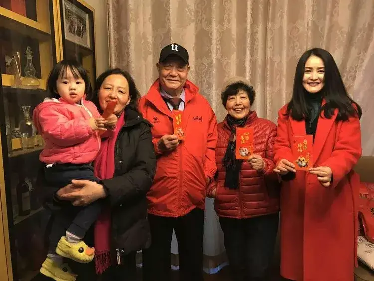 灵魂拷问:吊装人常年在工地,回家过年要准备多少钱?