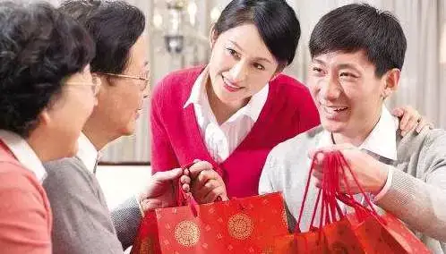 灵魂拷问:吊装人常年在工地,回家过年要准备多少钱?