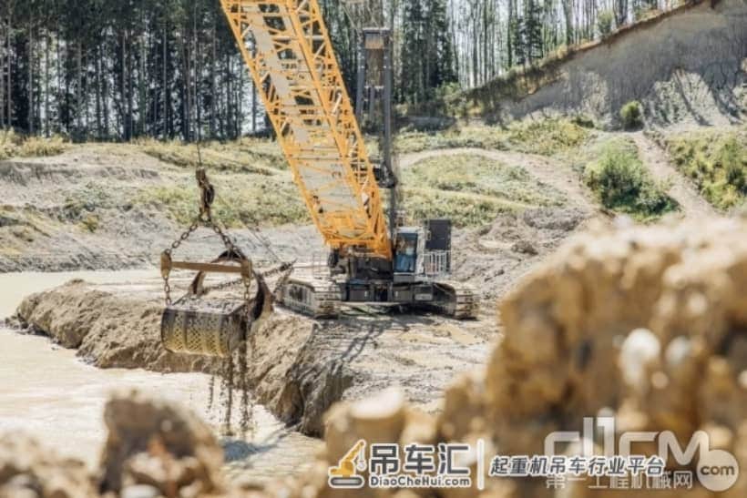 高产量的绝佳选择 利勃海尔全新200吨级重载循环履带式起重机
