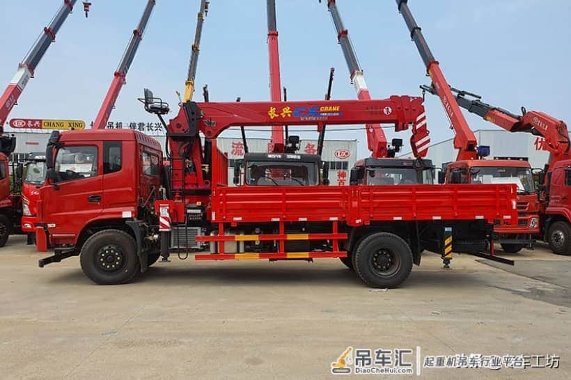 东风单桥长兴10吨随车吊