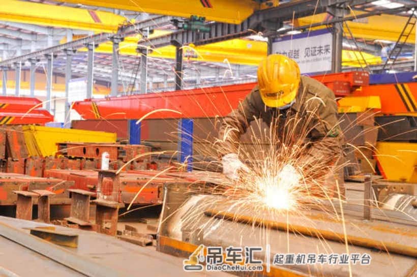 这复工给力!长垣起重机企业复工不久,订单额已超3亿元