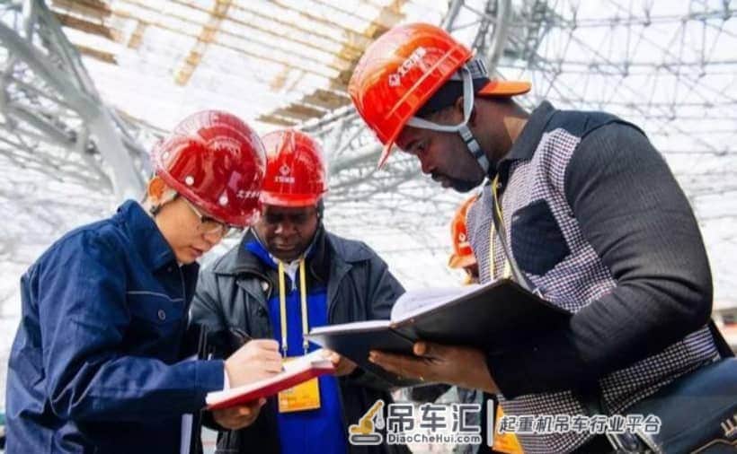年薪140万!吊友揭秘在美国开吊车到底有多挣钱!附出国工作方法
