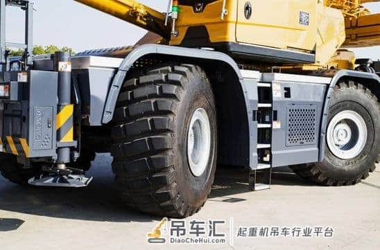 @越野玩家,陆巡、大G抵不过一辆徐工越野吊XCR60L5!
