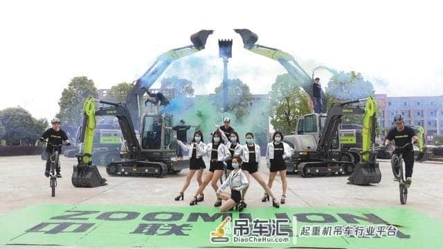 挖掘机百万级直播诞生！6人获中联重科小挖半年使用权