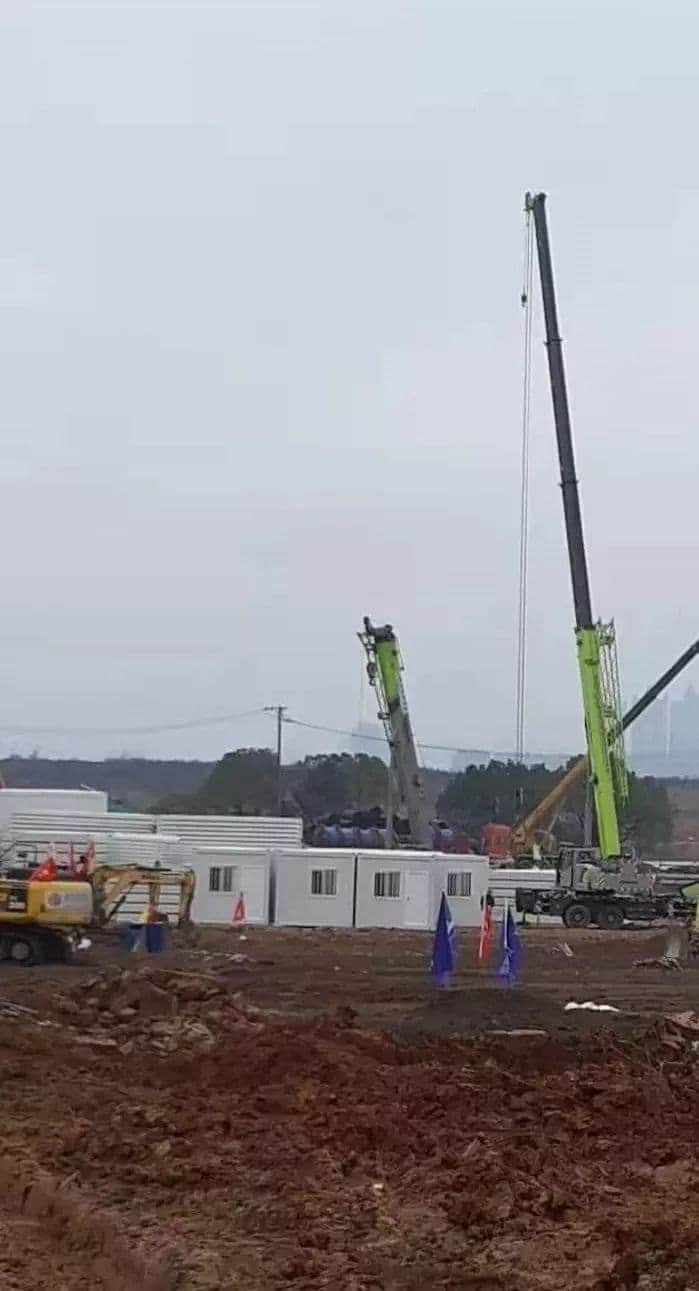 武汉加油!中联重科起重机助力建设武汉火神山医院