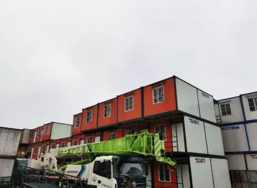 徐工、三一、中联齐聚!都是支援疫区建设的吊装人