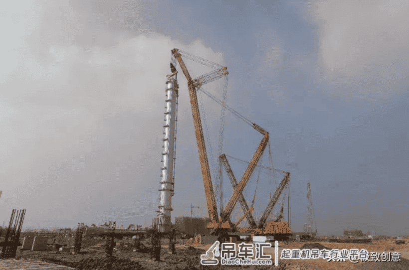 “世界第一吊”徐工XGC88000履带式起重机
