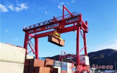 青岛海西重机2台自动化轨道吊交付韩国釜山新港