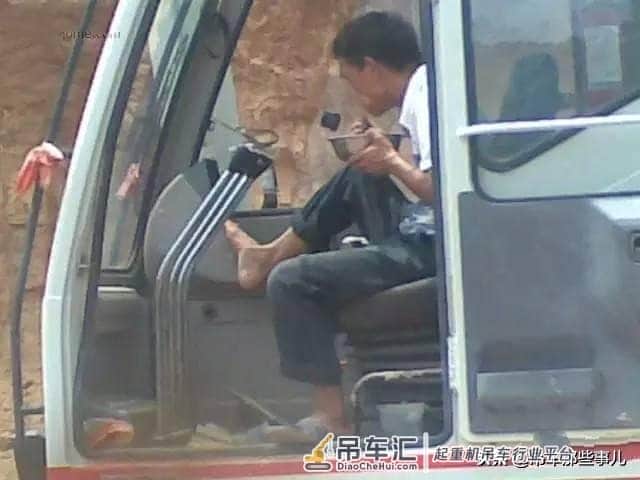 不断延期复工,会给吊车司机带来多大影响?
