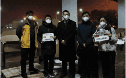 搭乘长沙政府包机！中联重科新一批欧洲采购60余万件医护物资抵长