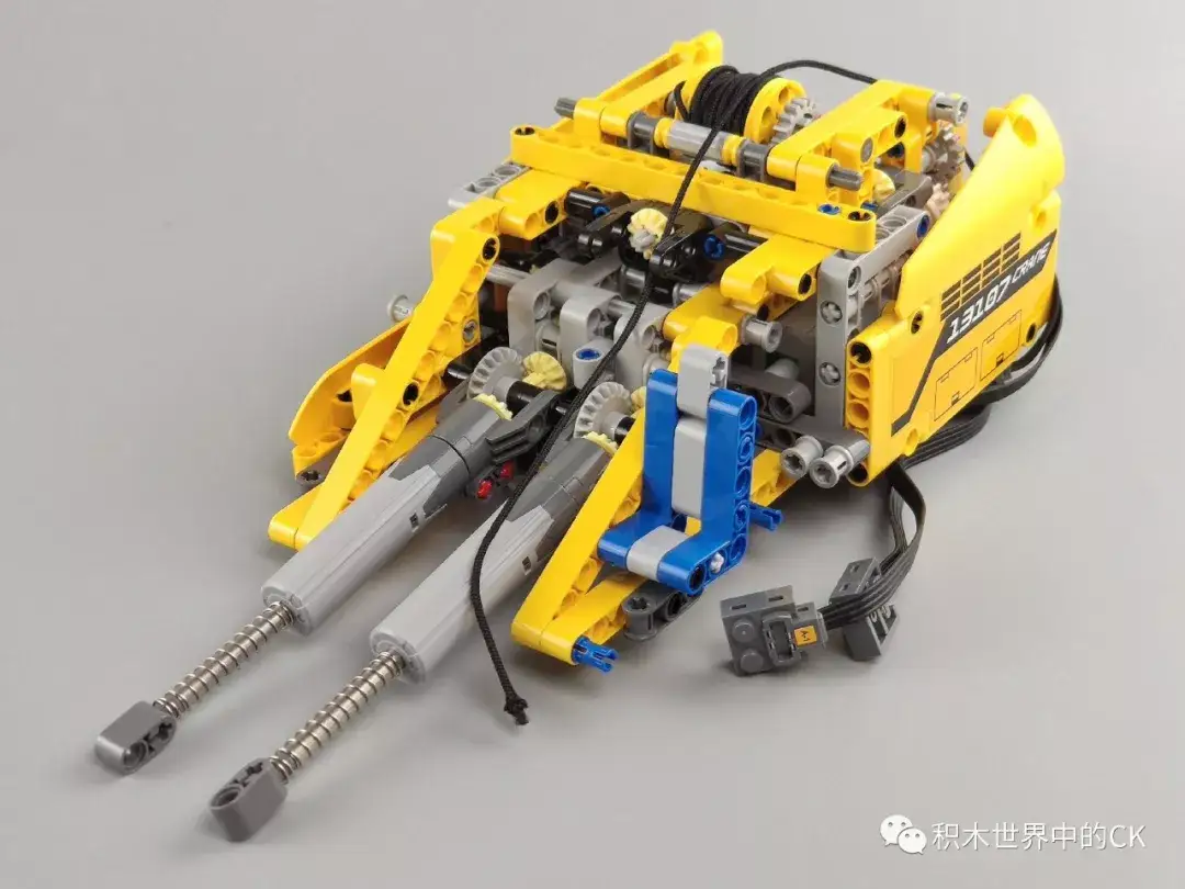 宇星模王积木 13107工程系列 机械吊车