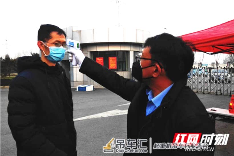 40台中联重科工程起重机奔赴建设一线