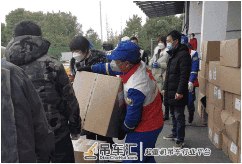 报告！中联重科第二批百万件医护物资来了