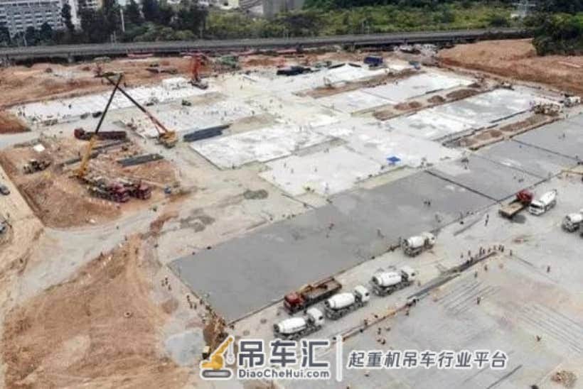 深圳速度!数十台吊车同时作业,直击“深圳小汤山”建设现场