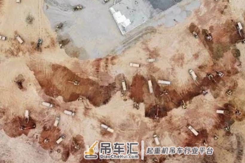 深圳速度！数十台吊车同时作业，直击“深圳小汤山”建设现场