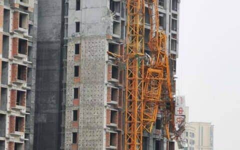 建筑结构丨10天内连续发生三起塔吊事故，值得警惕！